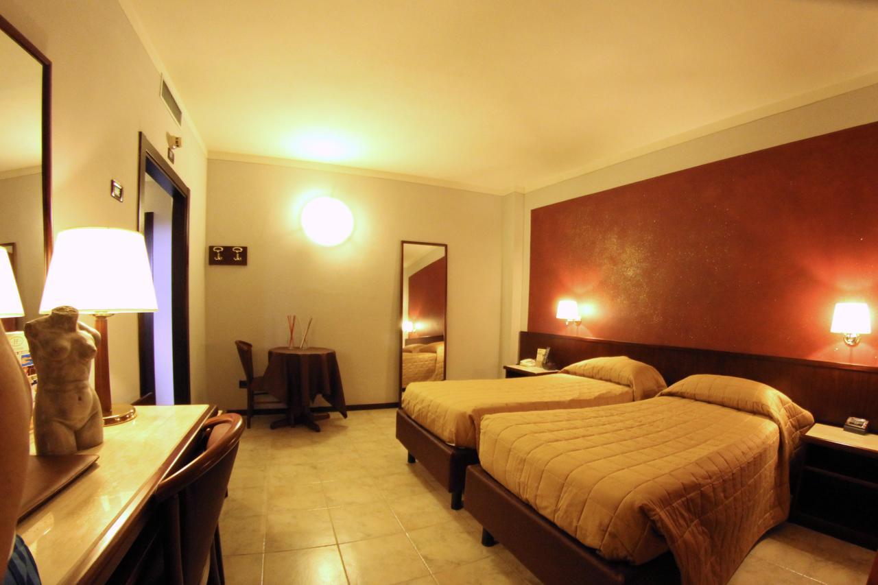 Hotel Forum 4*