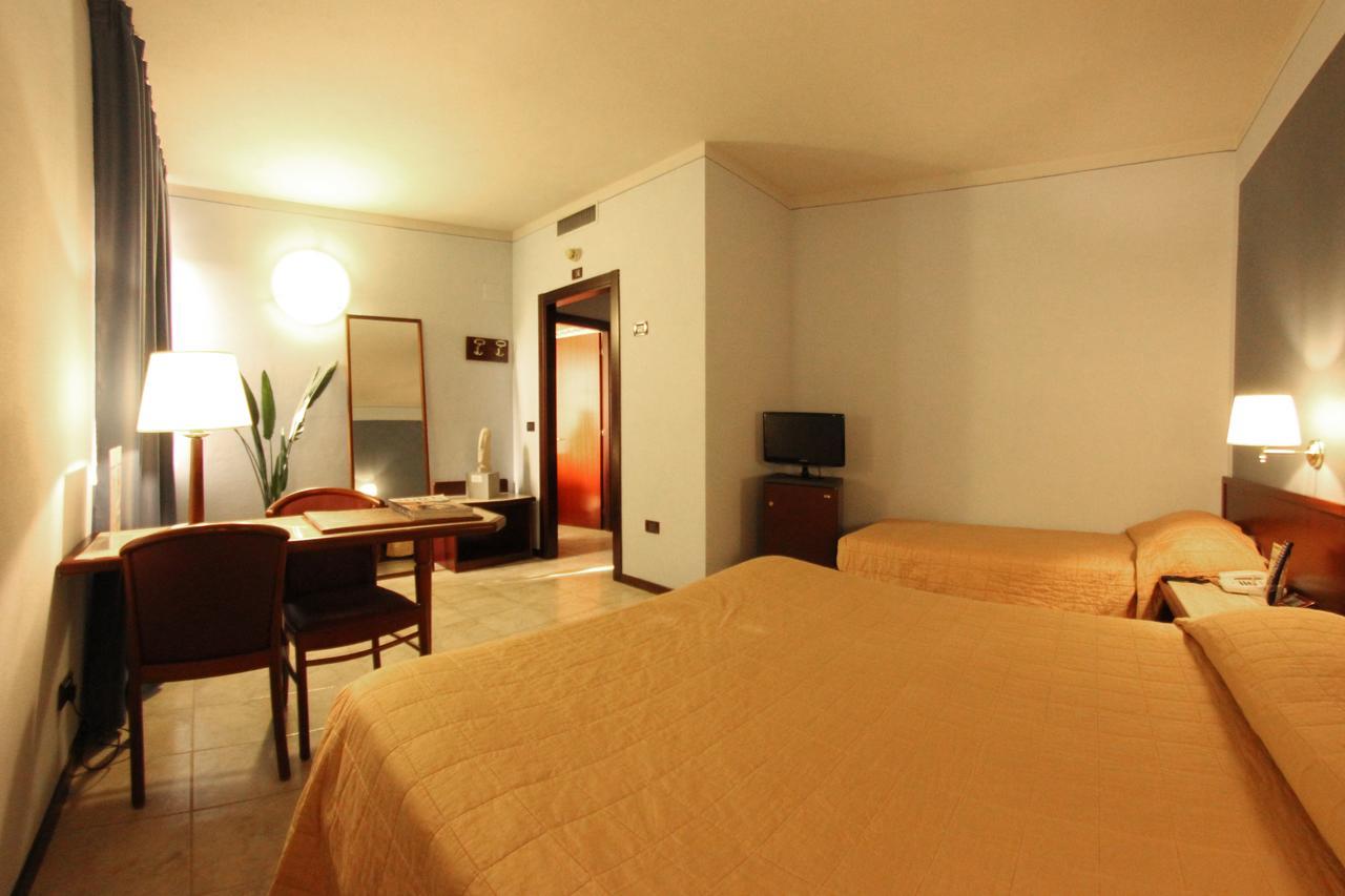 Hotel Forum 4*